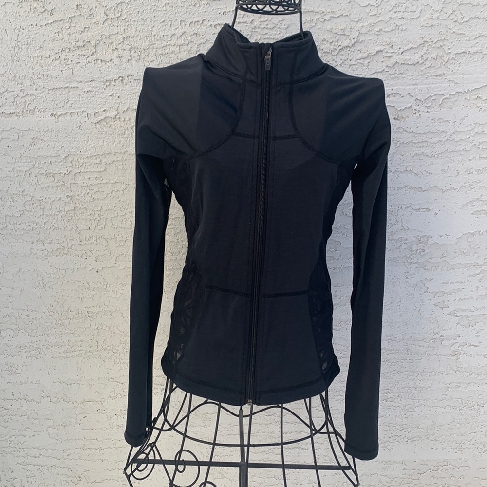 Lululemon Mesh Define Jacket